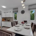 Apricus Apartman