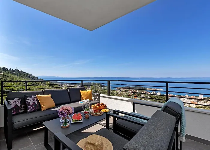 Apricus Makarska