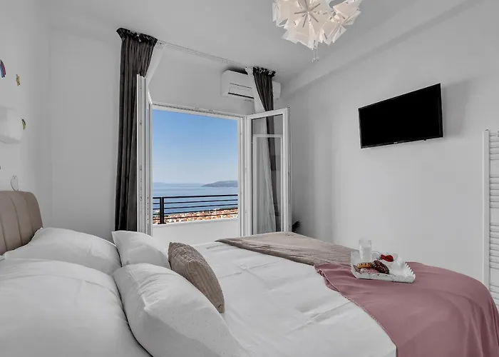Apricus * Makarska